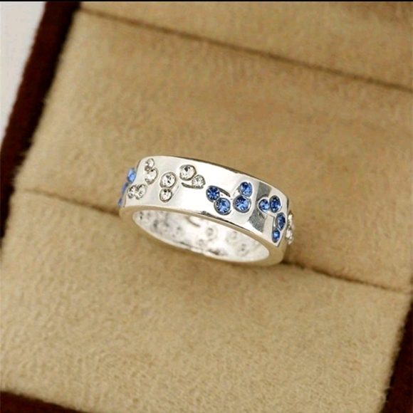 New In Box Butterfly Stones Ring Size 7